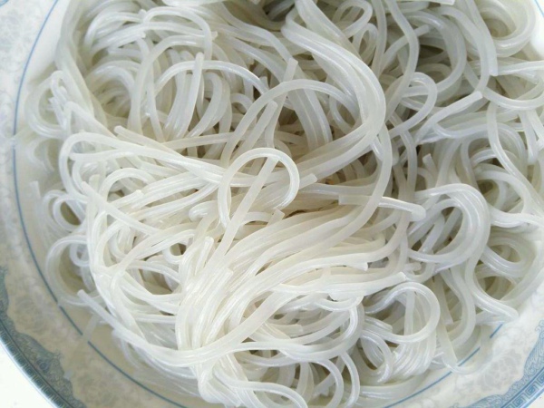 內(nèi)蒙古某鮮粉條查出鋁殘留超標，食品安全檢測儀幫助企業(yè)解決此問題